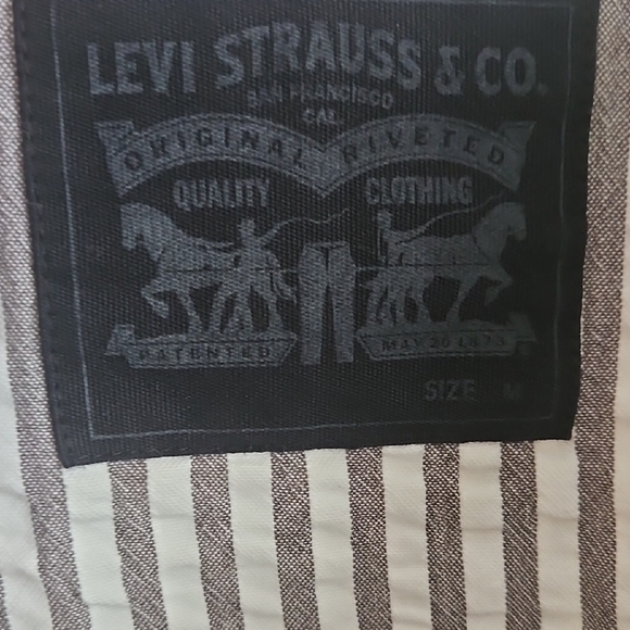 Levi's Black and White Striped Pullover Jacket - Picture 2 of 6